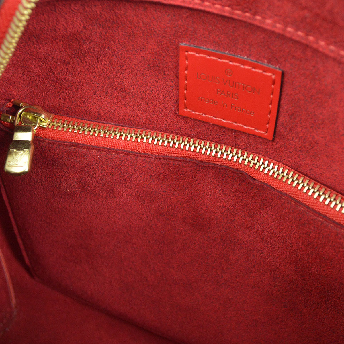 Louis Vuitton 2002 Pont Neuf Epi Red M52057