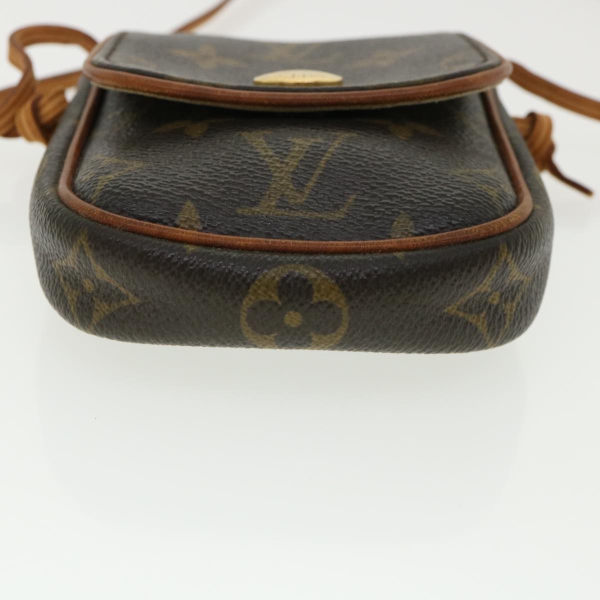 Louis Vuitton  Monogram Pochette Cancun Shoulder Bag Pouch M60018 LV Auth 33217