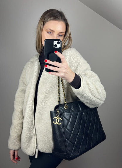 Chanel Caviar Shoulder Bag