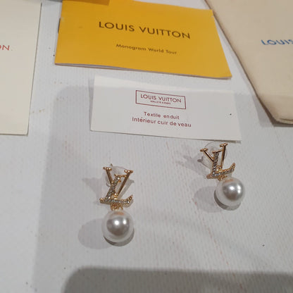 Louis Vuitton Earrings.