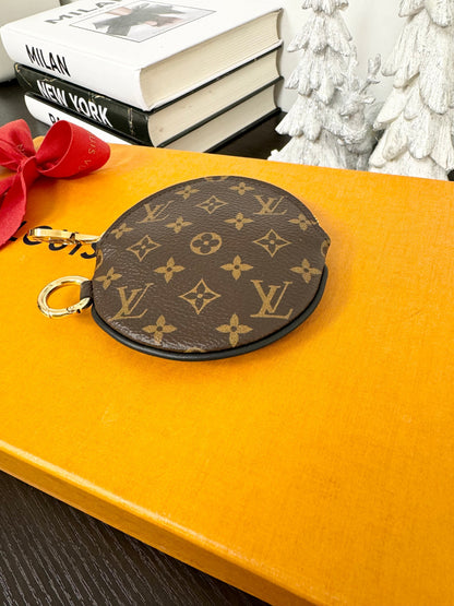 LOUIS VUITTON 2020 Monogram Mini Round Coin Purse