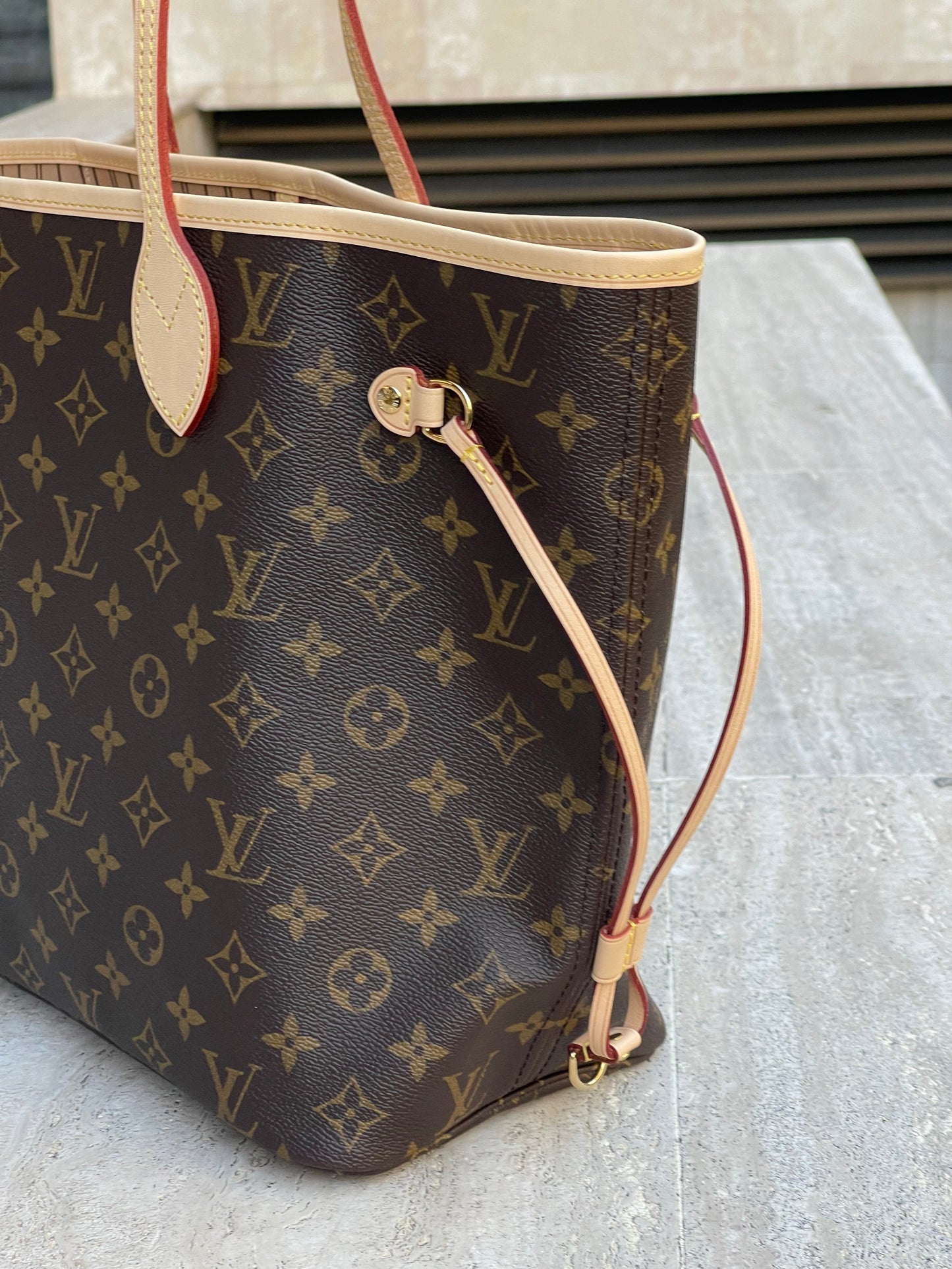 Louis Vuitton - Sac neverfull PM