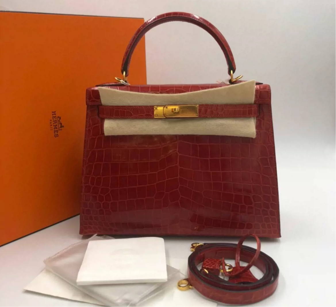 Hermes Kelly Bag 28cm in Sanguine Crocodile Niloticus Leather with Gold Hardware