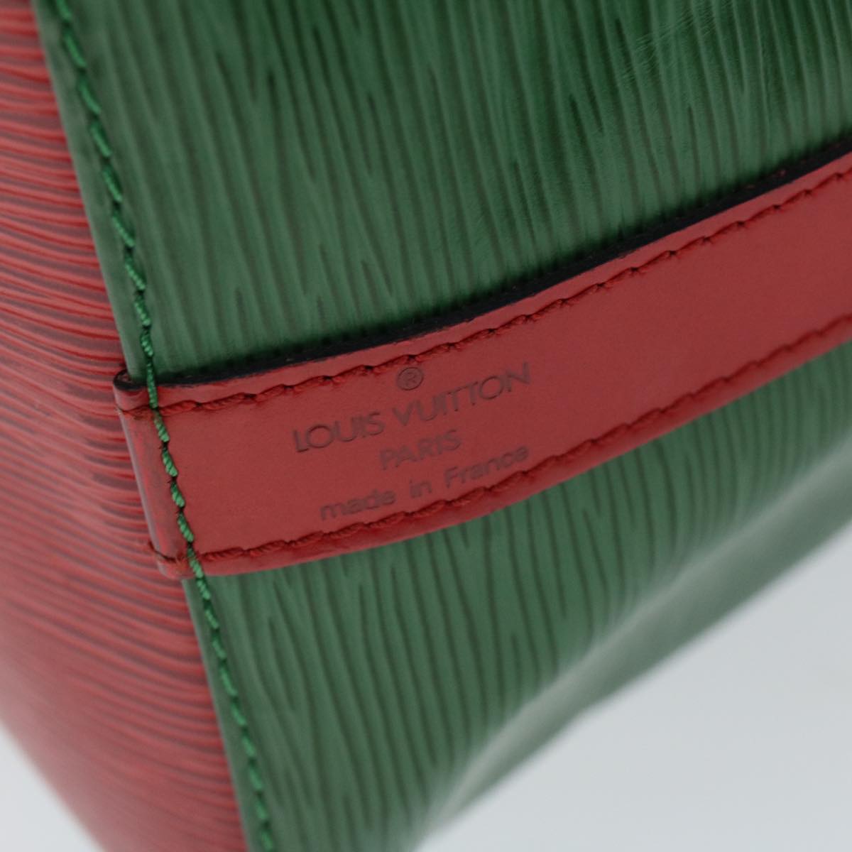 LOUIS VUITTON Epi Petit Noe Shoulder Bag Green Red M44147 LV Auth 53606