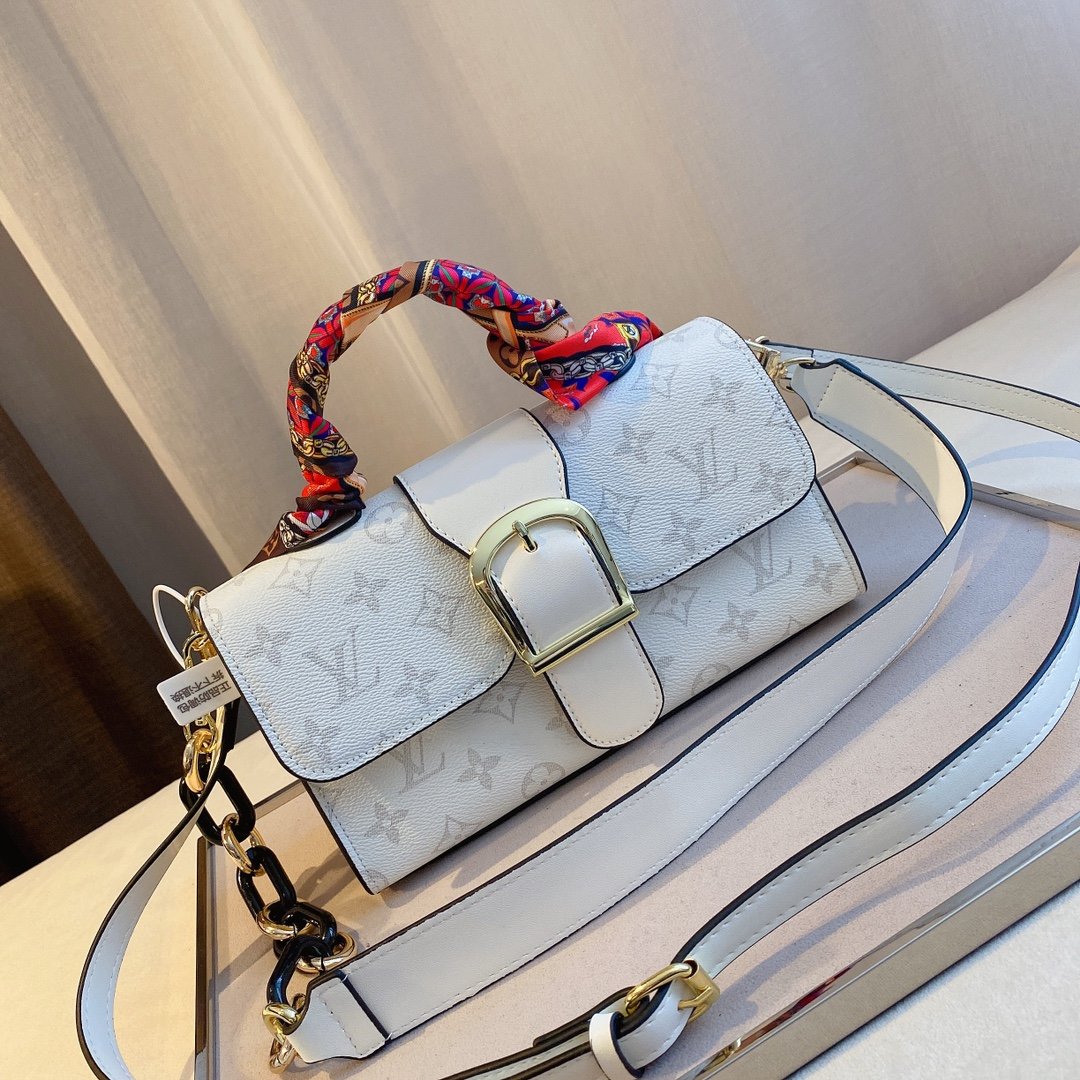 Designer Handbags Louis Vuitton 090