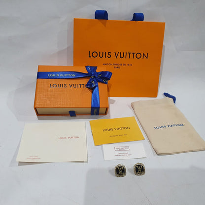 Louis Vuitton Earrings.