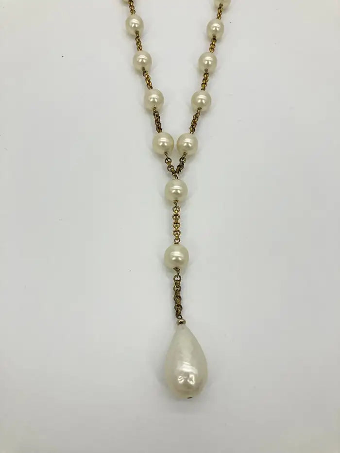 Vintage Chanel Pearl Y Lariat Necklace