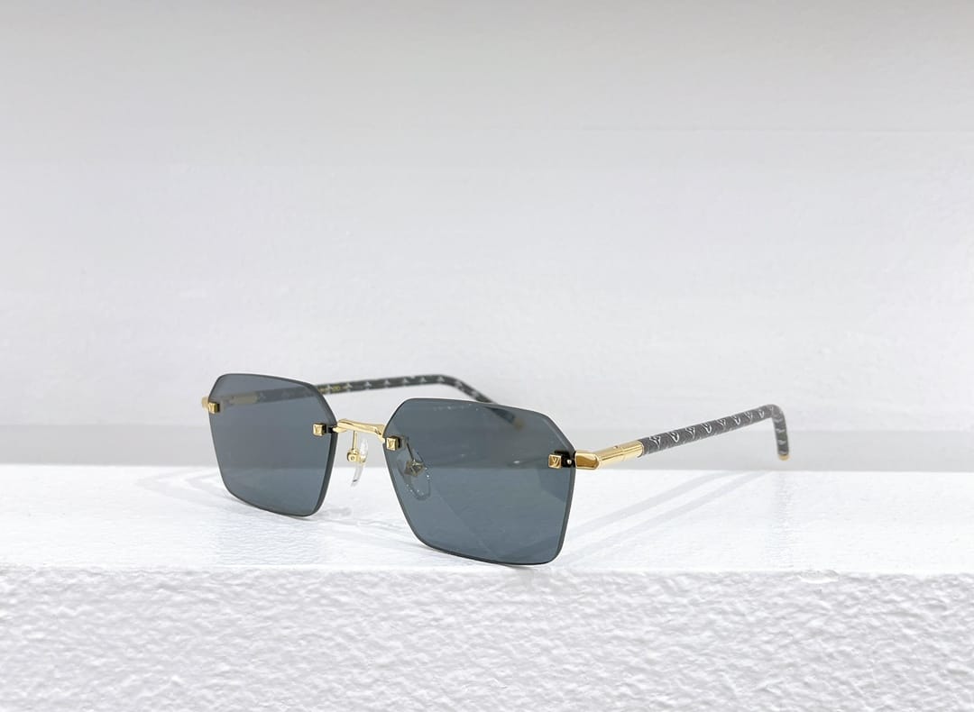 Louis Vuitton Air Square Sunglasses