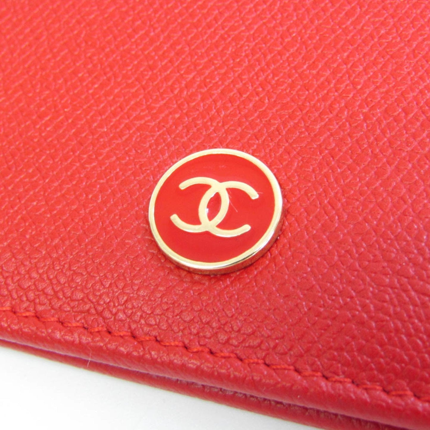 Chanel Coco button