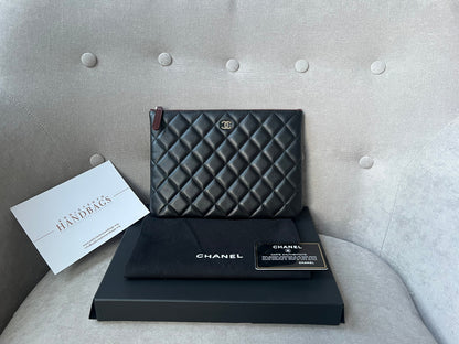 Chanel Black Medium Ocase