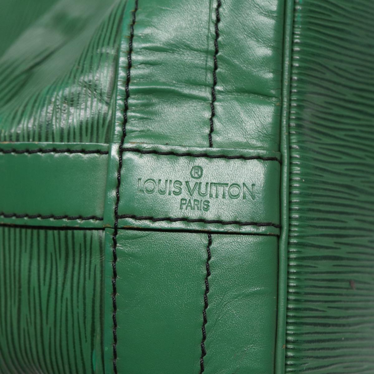 LOUIS VUITTON Epi Noe Shoulder Bag Green M44004 LV Auth 81390