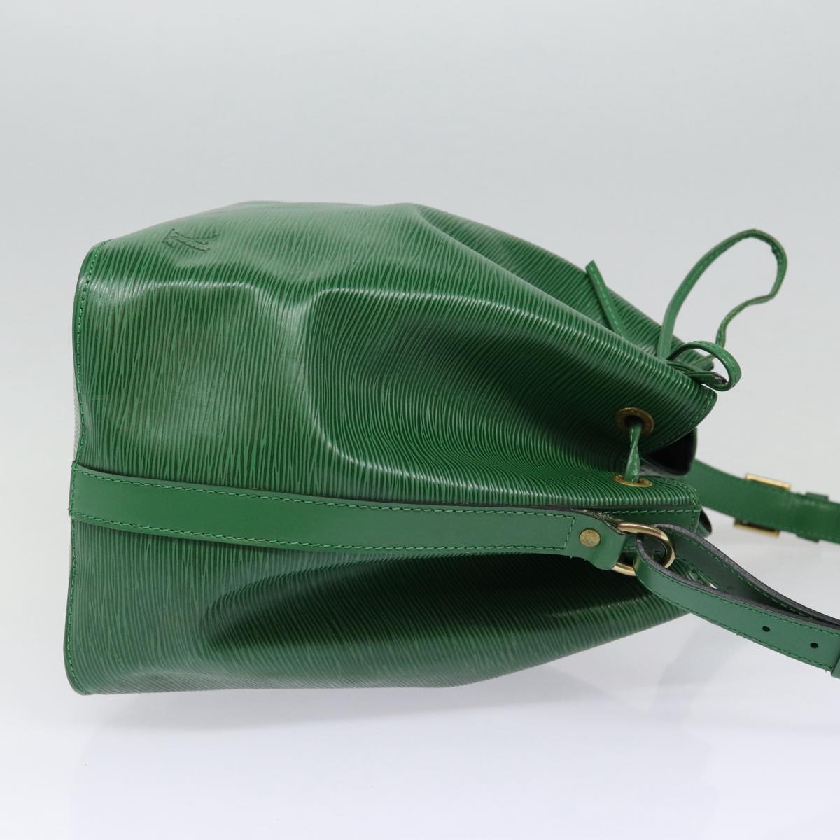 LOUIS VUITTON Epi Petit Noe Shoulder Bag Green M44102 LV Auth 82084