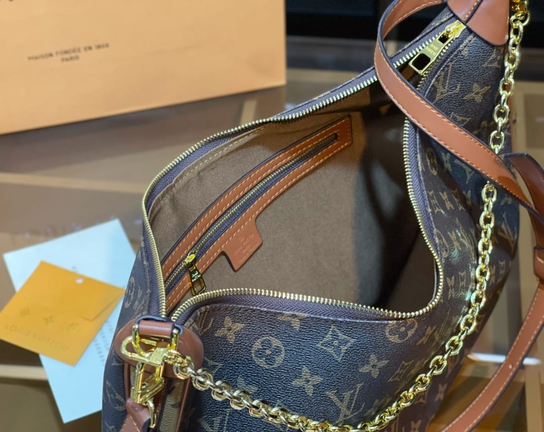 Louis Vuitton  LOOP HOBO Handbag Sets