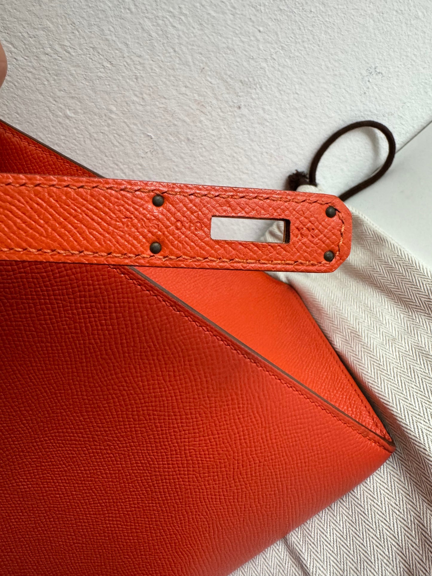 Hermes Kelly Sellier Bag 32 in Orange Epsom Leather With Gold Hardware