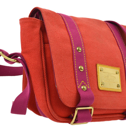 Louis Vuitton 2005 Red Antigua Besace PM Shoulder Bag M40040