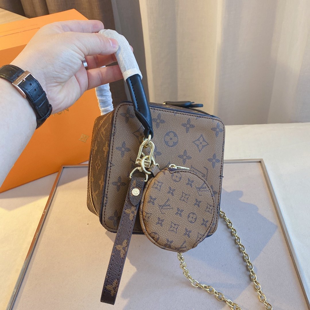 Designer Handbags Louis Vuitton 088