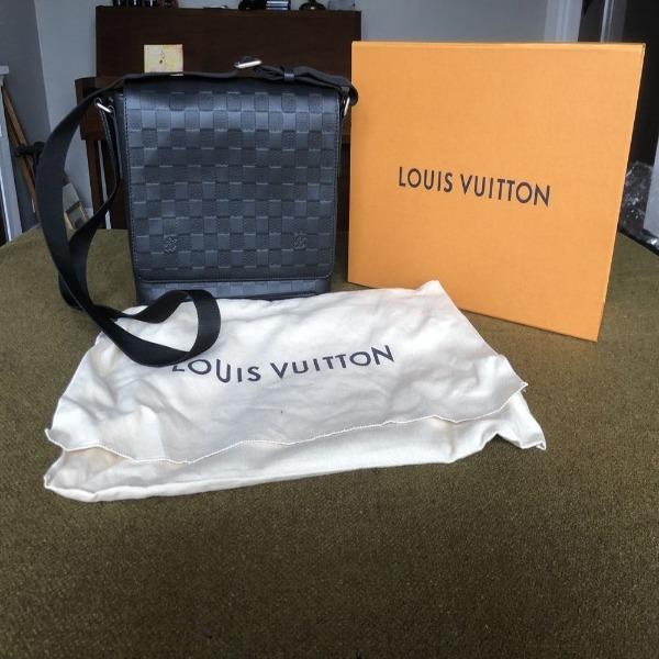 Louis Vuitton District PM Damier Infini Leather Onyx