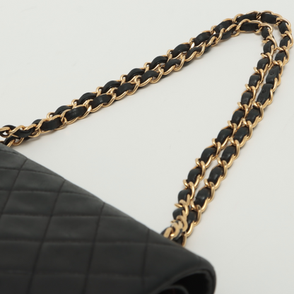 Chanel Black Leather Timeless shoulder Bag