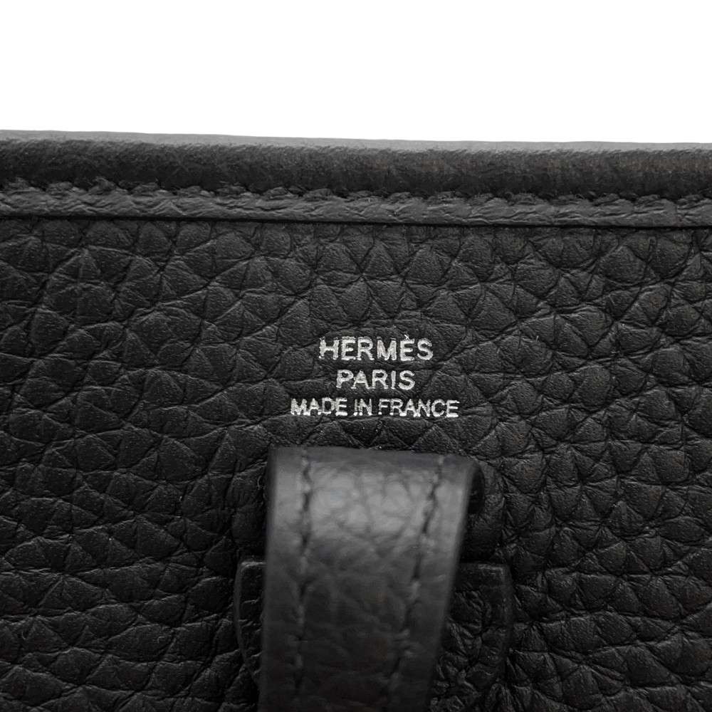 HERMES Evelyne Black Taurillon Clemence Size TPM