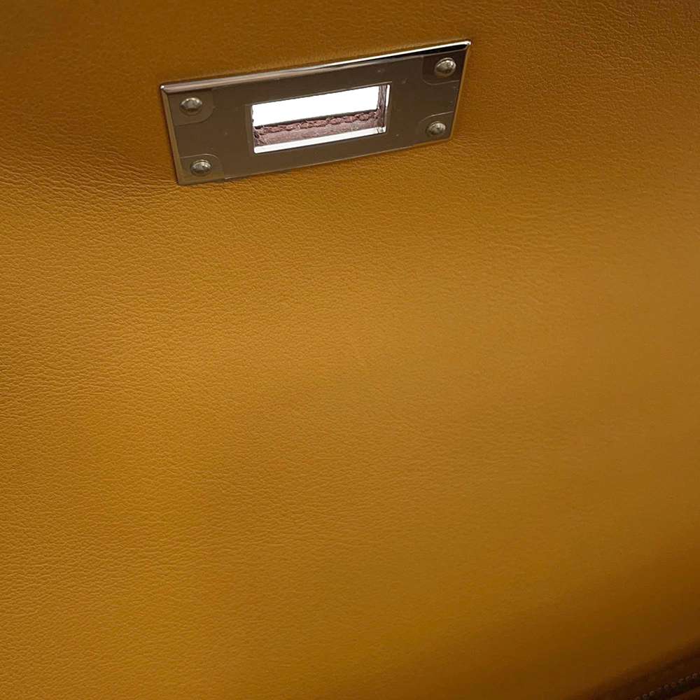 HERMES Kelly Sellier Sesame/Ecru Swift Leather Toile H Size 28