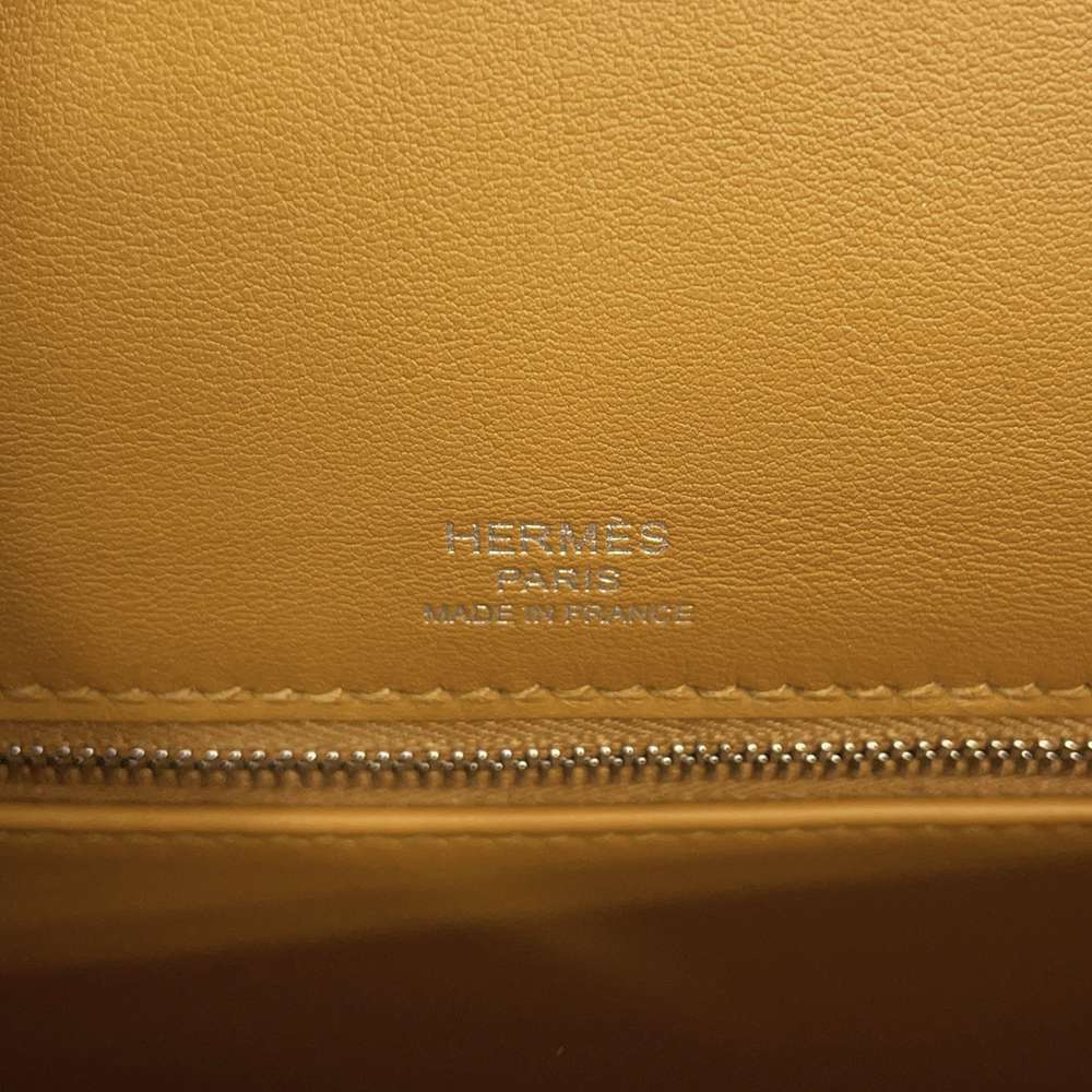 HERMES Kelly Sellier Sesame/Ecru Swift Leather Toile H Size 28