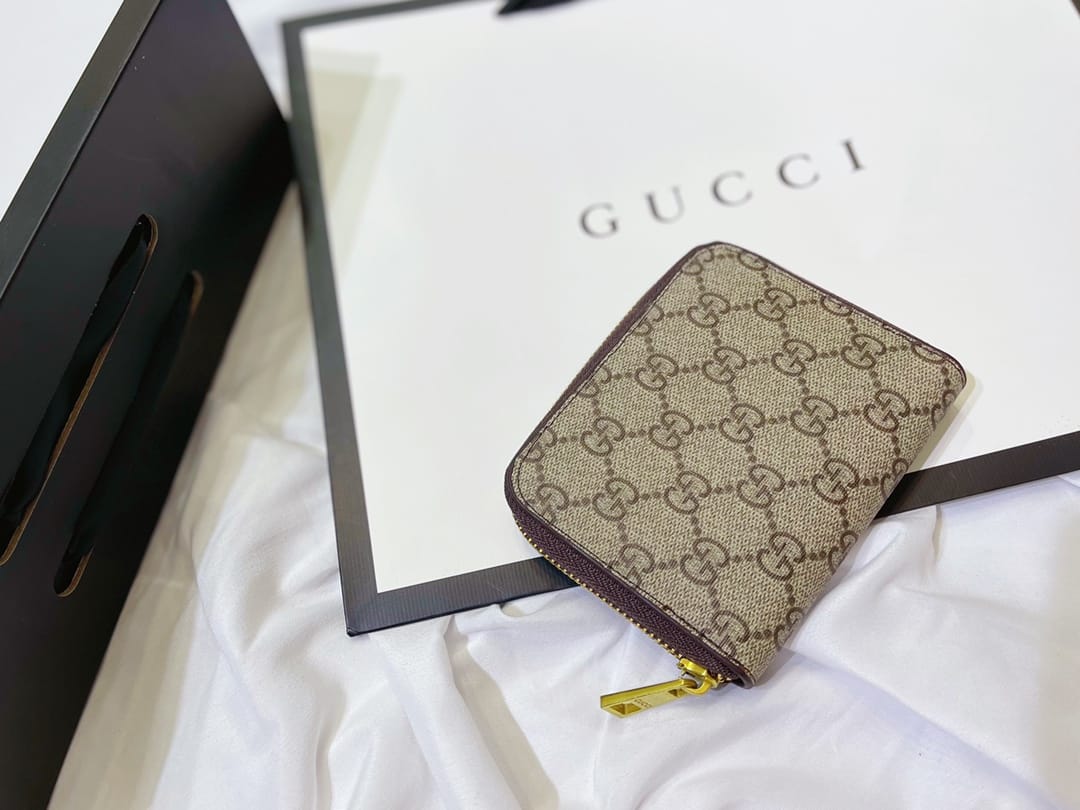 Gucci Diana  Tote Handbag Sets