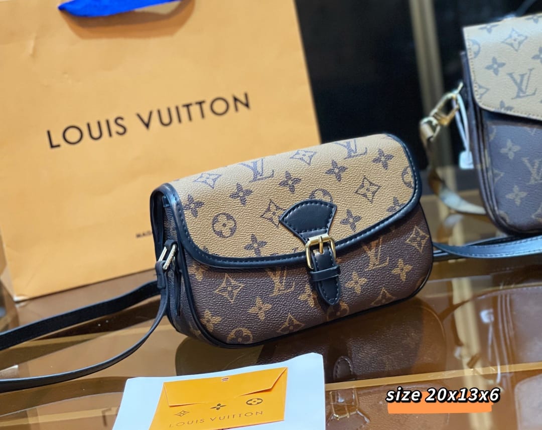 Louis Vuitton  Handbag