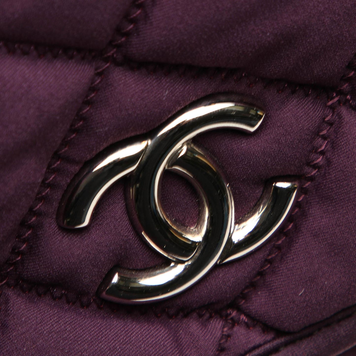 Chanel Bubble CC Nylon Shoulder Bag (SHG-fqzim3)