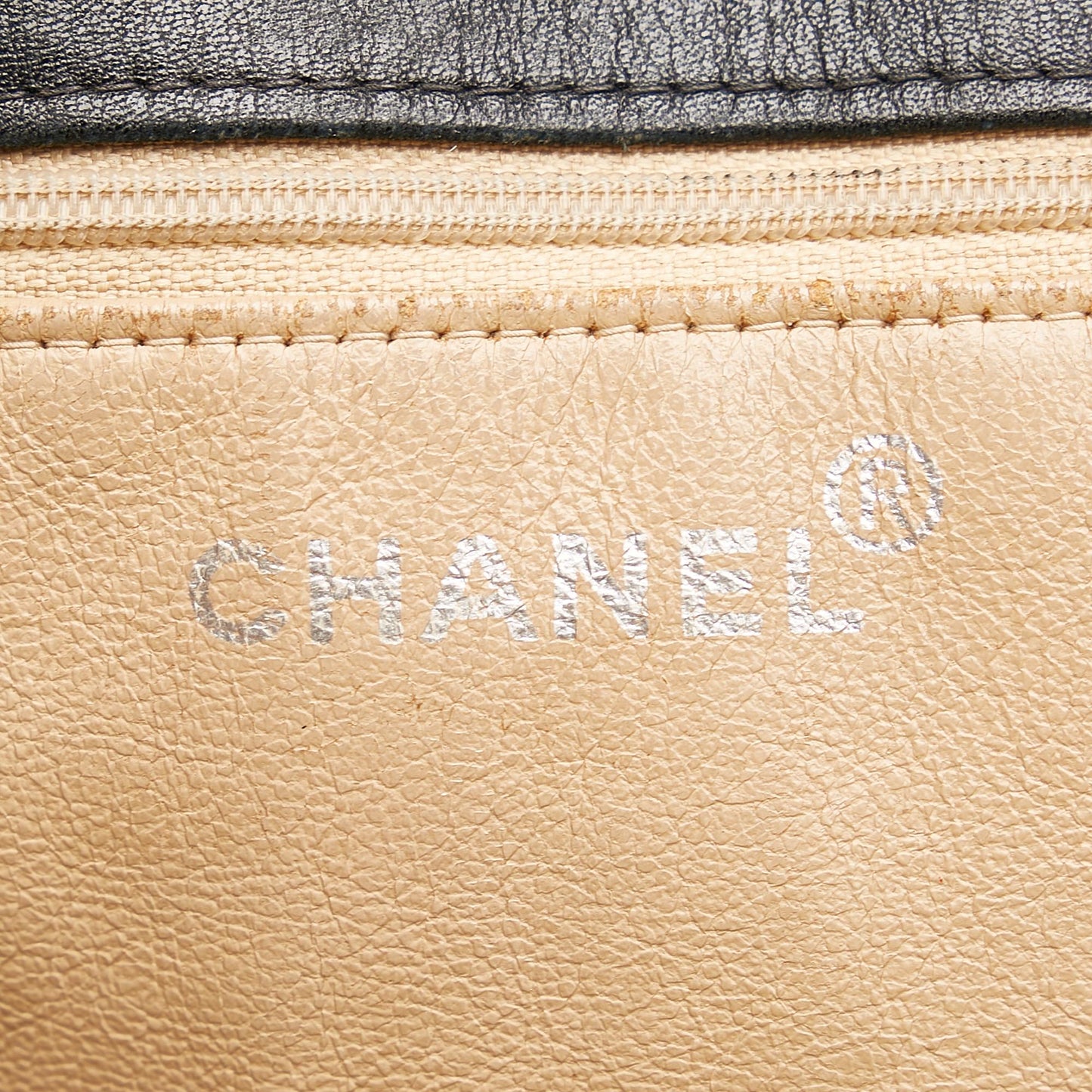 Chanel CC Lambskin Leather Tote Bag (SHG-27283)