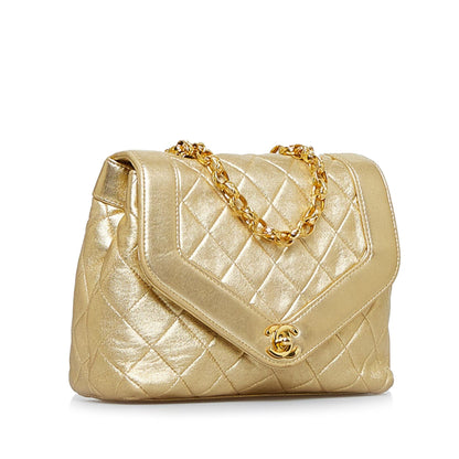 Chanel CC Matelasse Lambskin Flap Bag (SHG-5yyzCW)