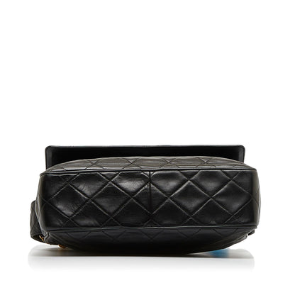 Chanel CC Matelasse Tassel Crossbody (SHG-ZmhsO3)