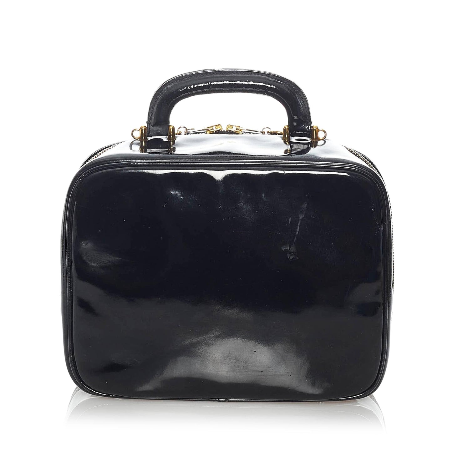 Chanel CC Patent Leather Vanity Case (SHG-iGWuvw)