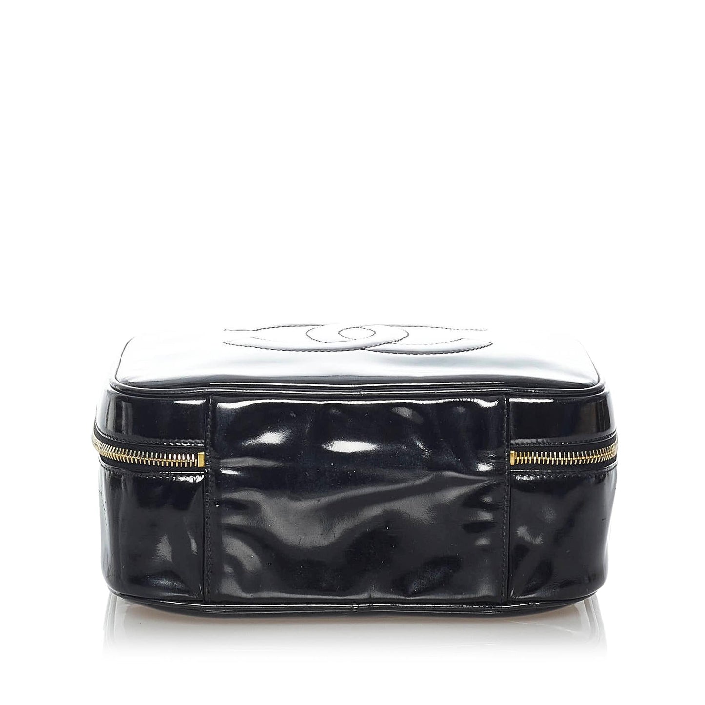 Chanel CC Patent Leather Vanity Case (SHG-iGWuvw)