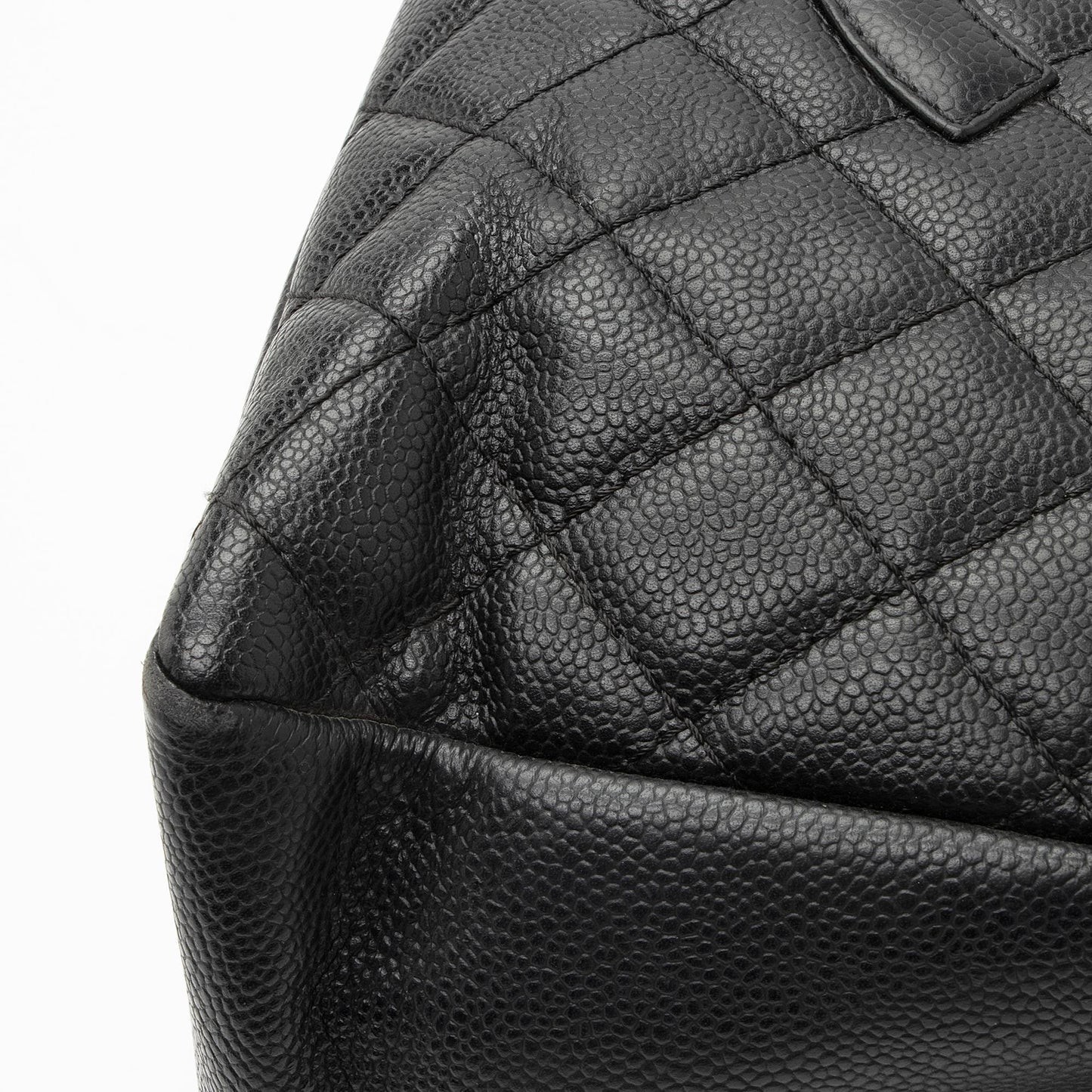 Chanel Caviar Leather Grand Shopping Tote (SHF-fYvFEO)