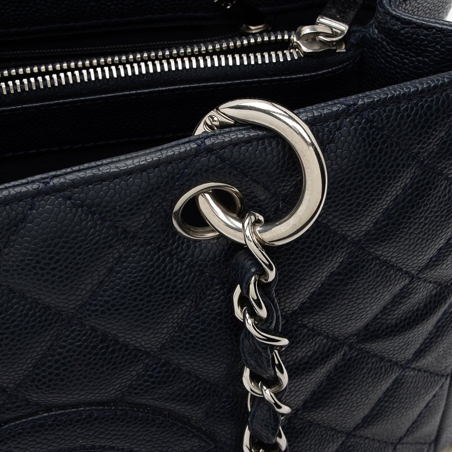 Chanel Caviar Leather Grand Shopping Tote (SHF-xyGXto)