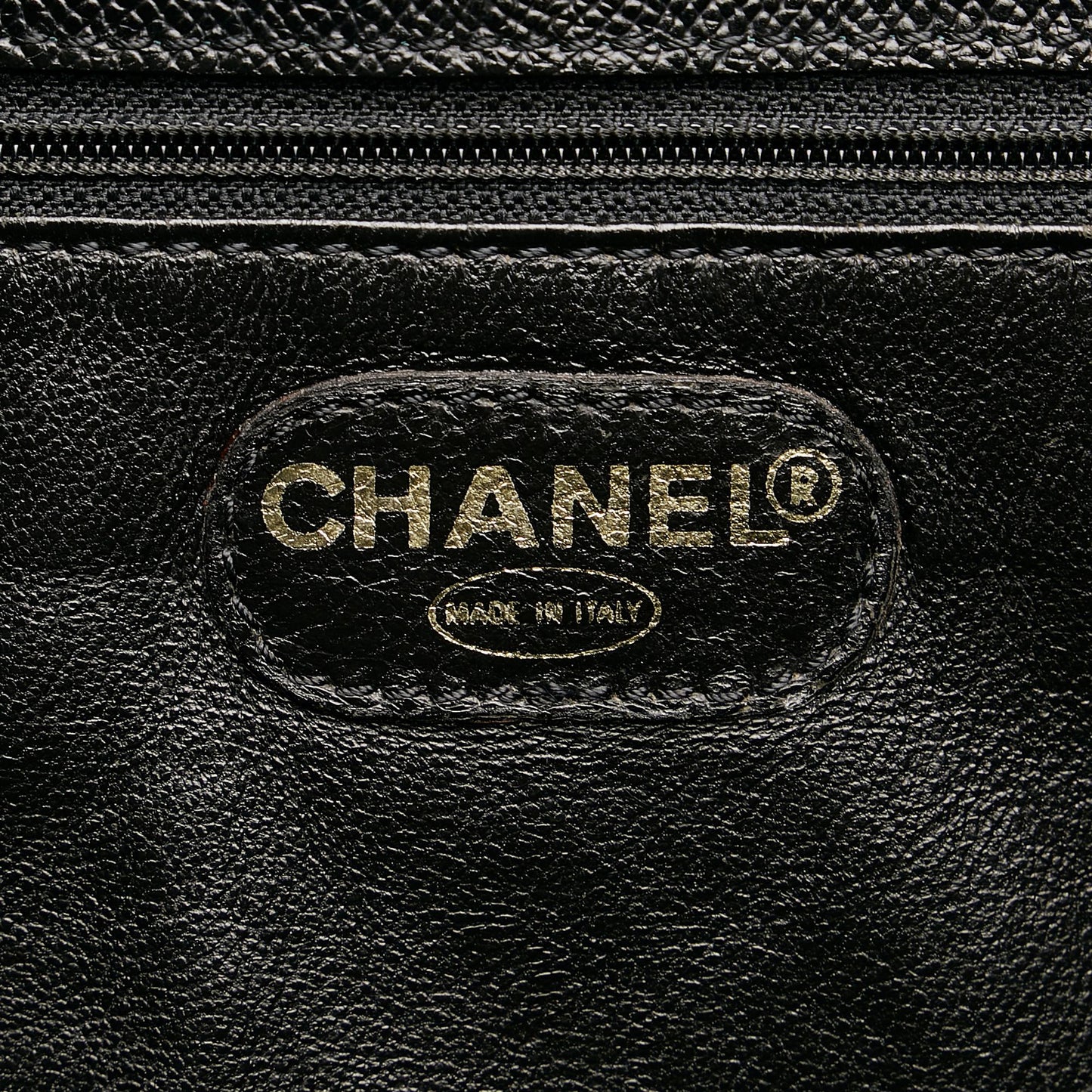 Chanel Caviar Leather Shoulder Bag (SHG-33613)