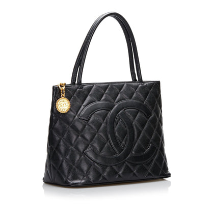 Chanel Caviar Medallion Tote (SHG-35296)