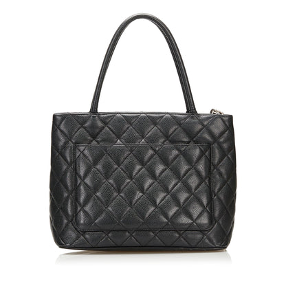 Chanel Caviar Medallion Tote (SHG-35918)