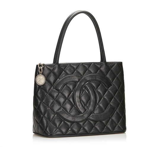 Chanel Caviar Medallion Tote (SHG-36026)