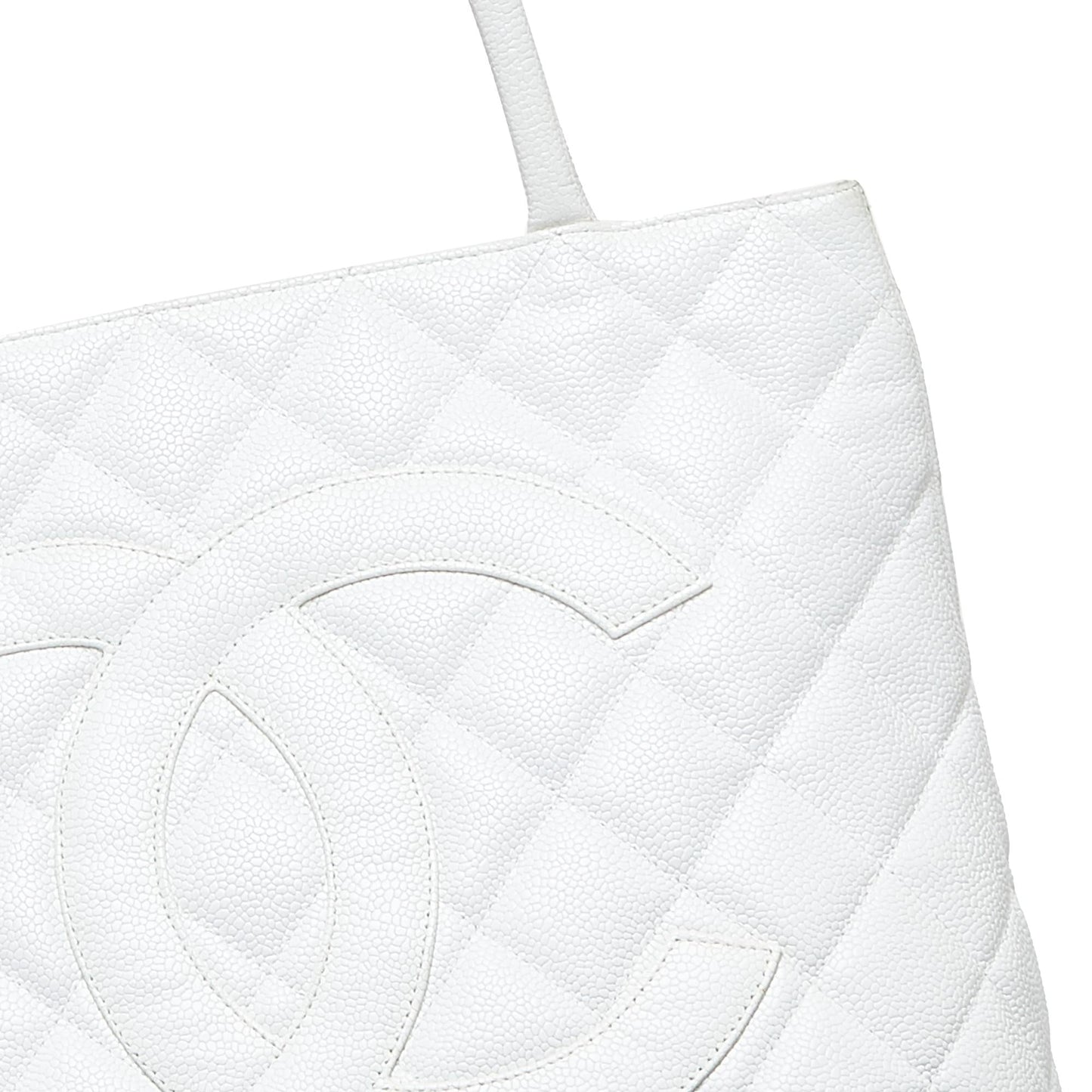 Chanel Caviar Medallion Tote (SHG-lGCrVT)