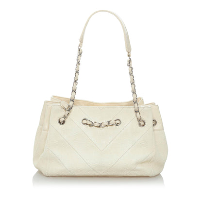 Chanel Chevron Canvas Shoulder Bag (SHG-29838)