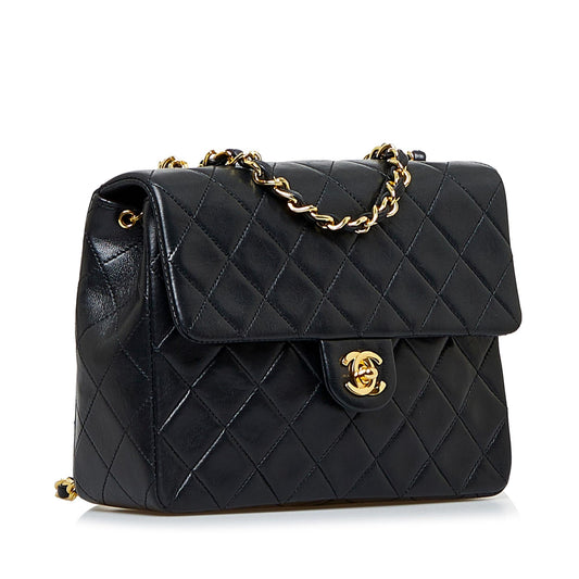 Chanel Classic Lambskin Single Flap (SHG-yfW8dh)