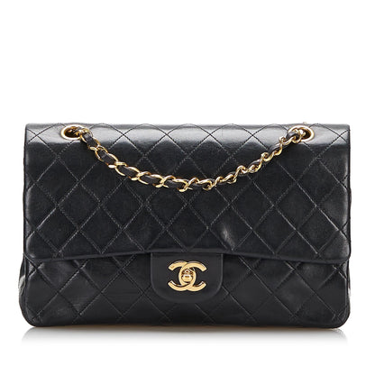 Chanel Classic Medium Lambskin Double Flap Bag (SHG-szWy8L)