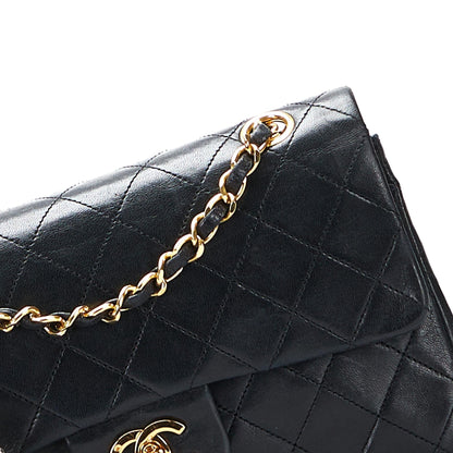 Chanel Classic Small Lambskin Double Flap (SHG-oElNPm)