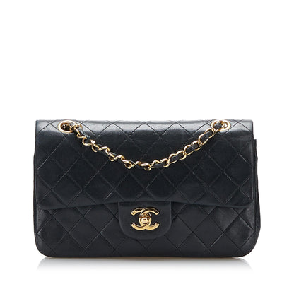 Chanel Classic Small Lambskin Double Flap (SHG-oElNPm)