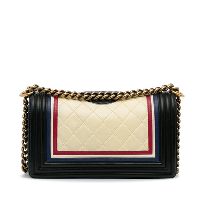 Chanel Crest-Embellished Medium Boy Bag (SHG-ThPZsB)