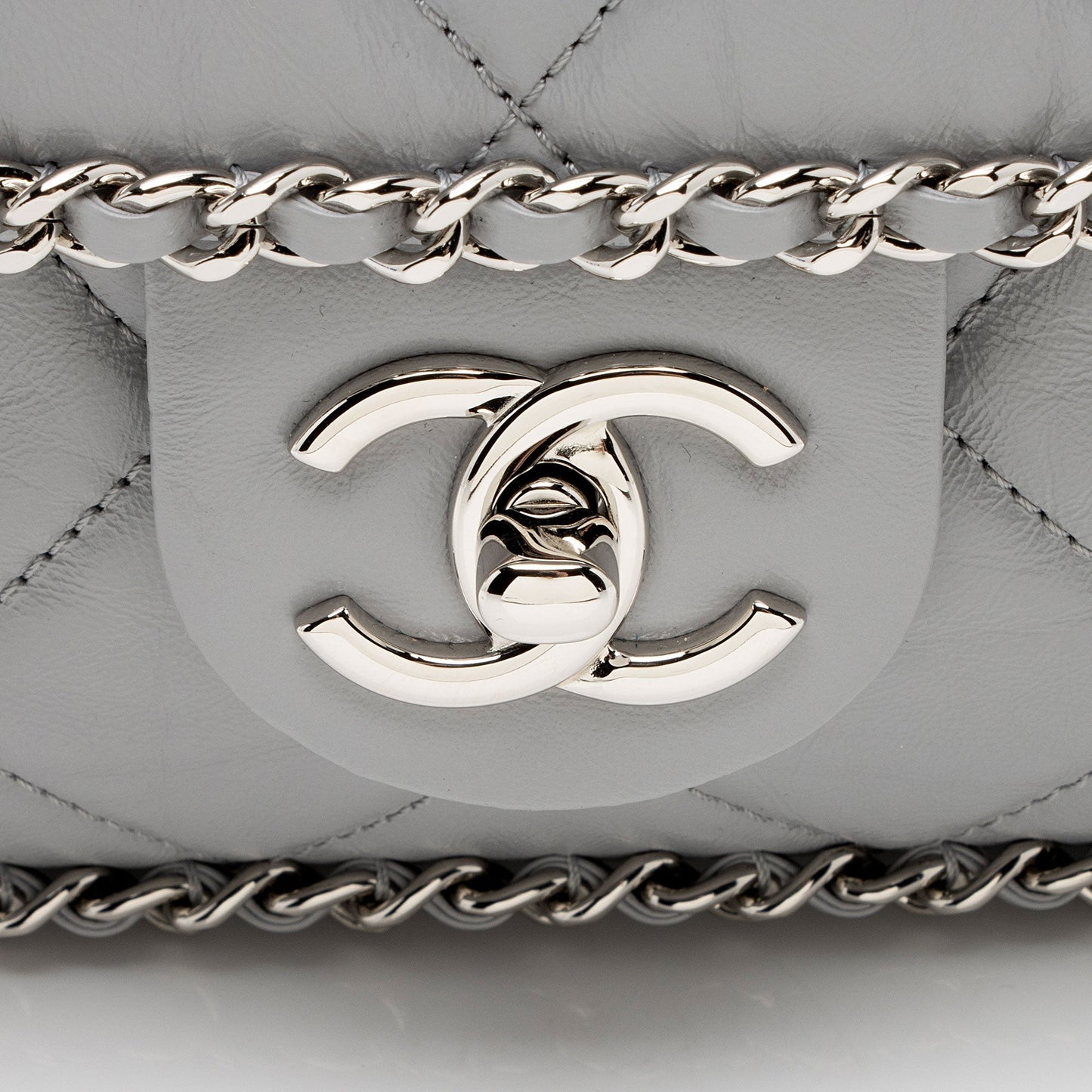 Chanel Crumpled Calfskin Running Chain Around Large Flap Bag (SHF-W3UmSX)