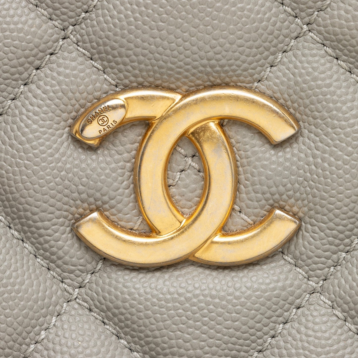 Chanel Grained Calfskin Coco Large Shopping Tote - FINAL SALE (SHF-ZuQvbo)