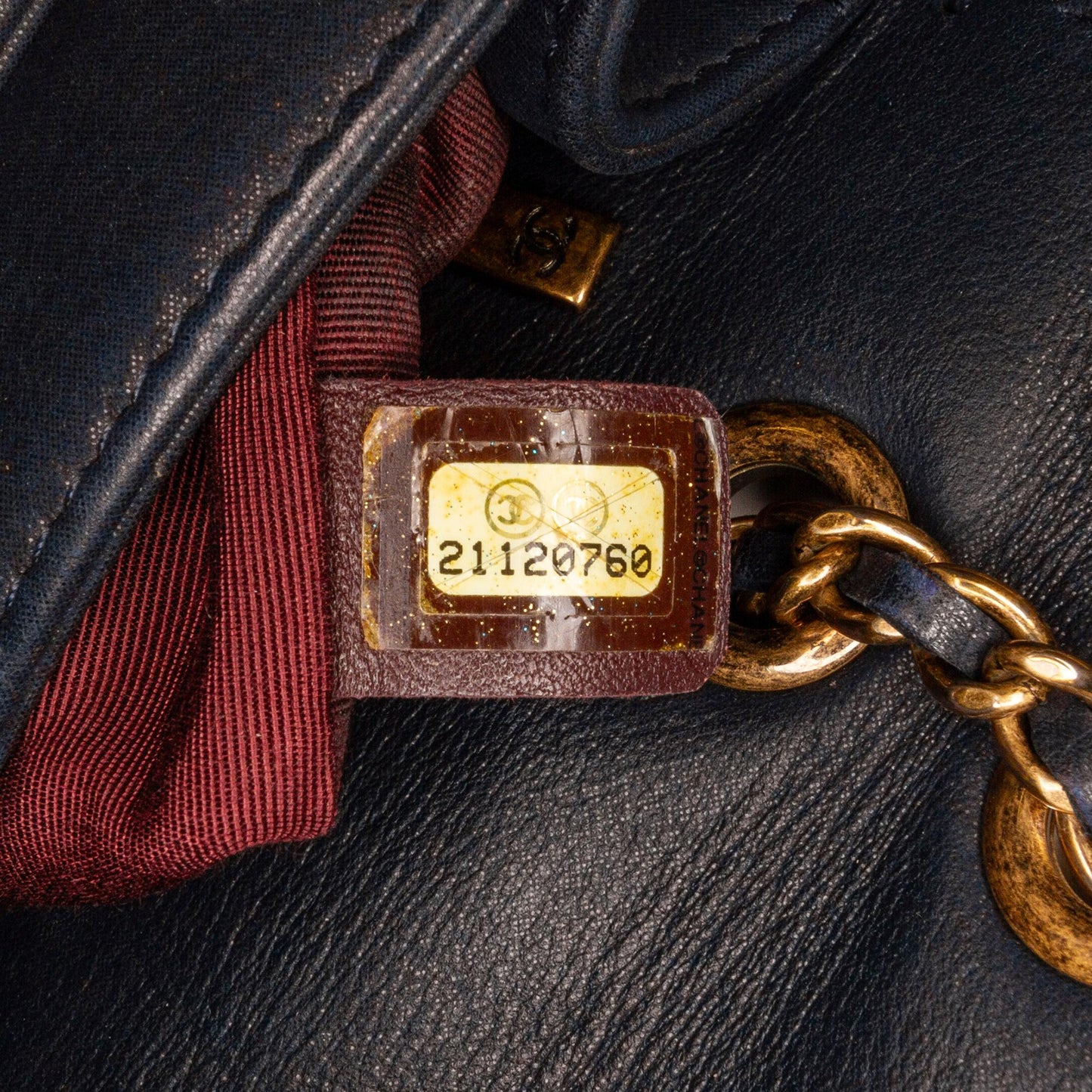 Chanel Happy Stitch Flap Bag (SHG-NgJFyu)