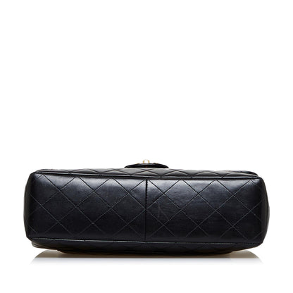 Chanel Jumbo Classic Lambskin Maxi Single Flap (SHG-HjHlER)